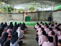 Perkuat Karakter Religius, MTsN 13 Tanah Datar Gelar Kegiatan Muhadarah dan Pembiasaan Pagi